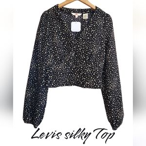 Levis silky crop top/blouse. Size XS.